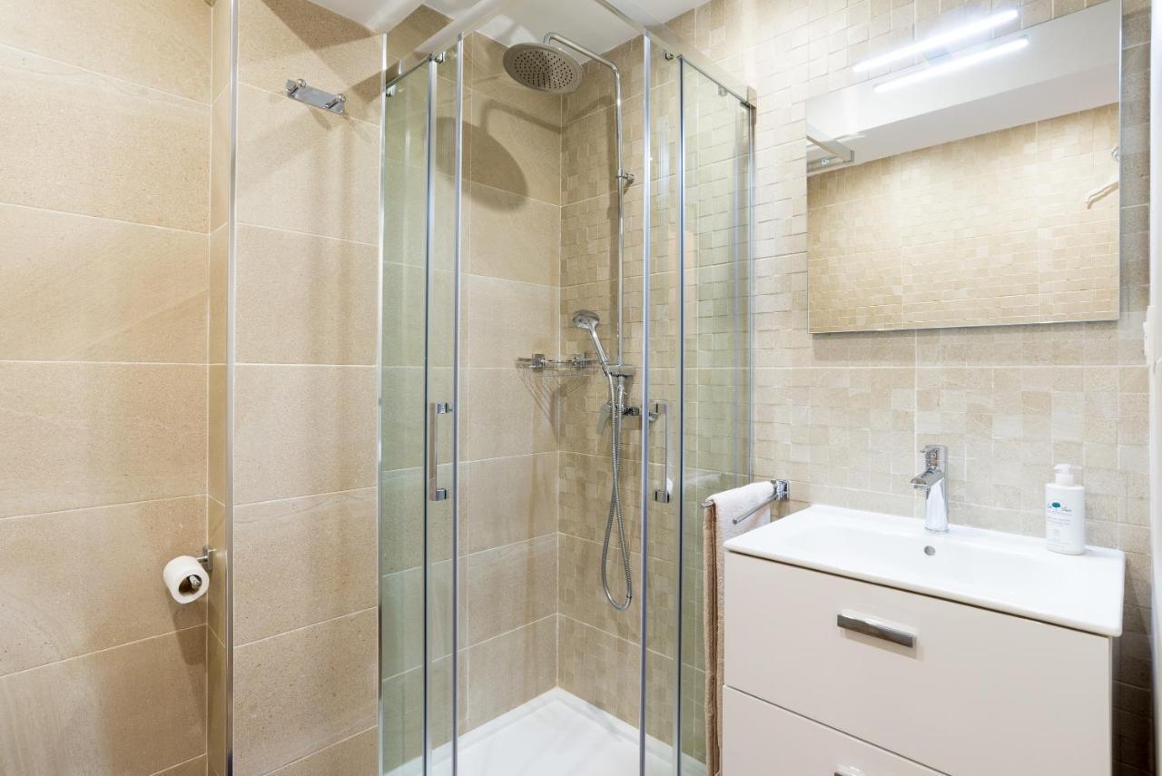 Bhost - Suite La Merced Malaga Bagian luar foto