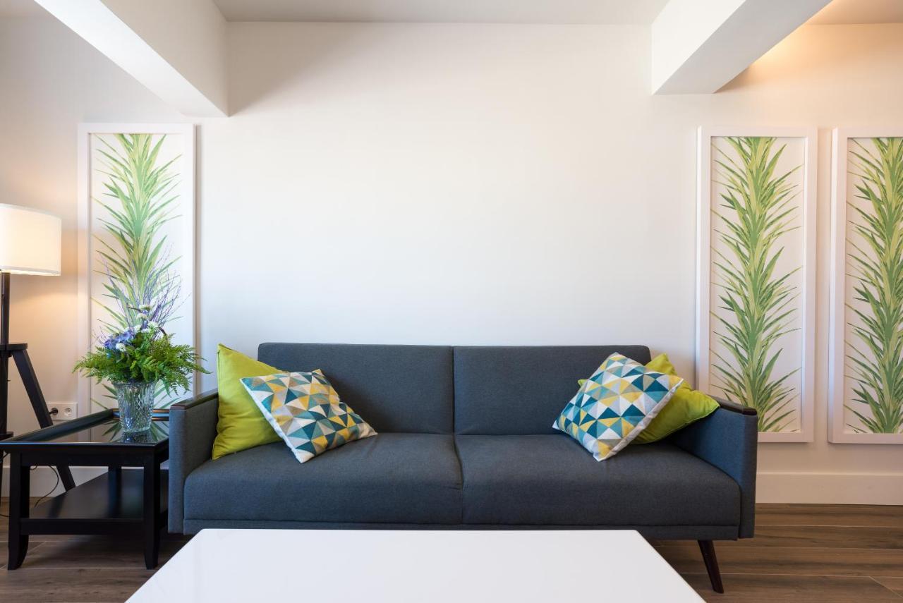 Bhost - Suite La Merced Malaga Bagian luar foto